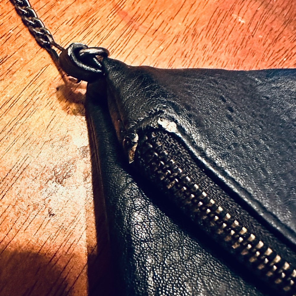 Black Vegan Leather‎ Envelope Crossbody Handbag long chain strap - Picture 2 of 7
